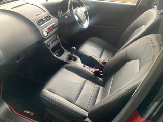 /photos/9940/ca41adb6-e251-ede3-223c-d941f04ab36e_i320x240.jpg